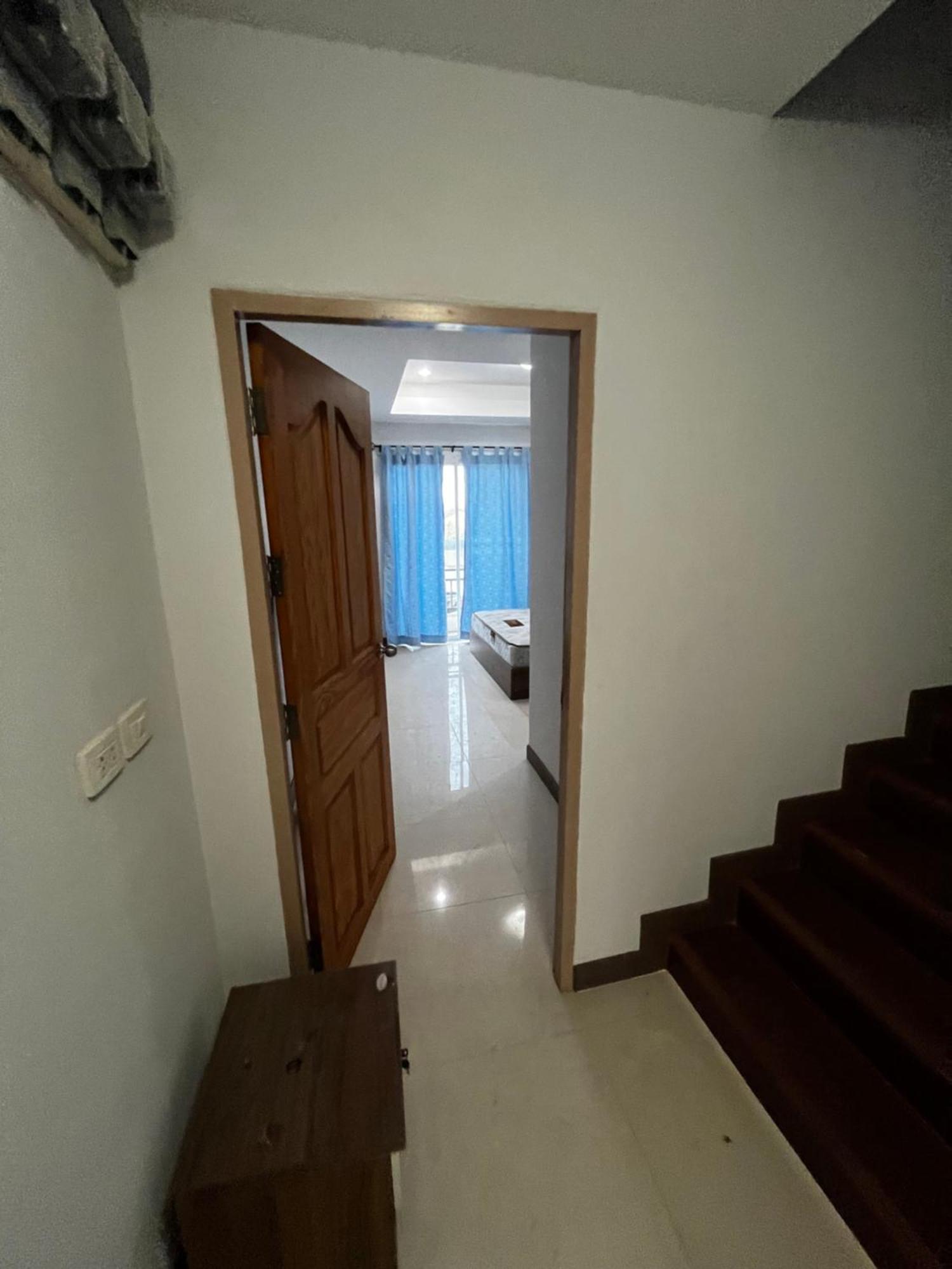The European House Pattaya Bed & Breakfast エクステリア 写真
