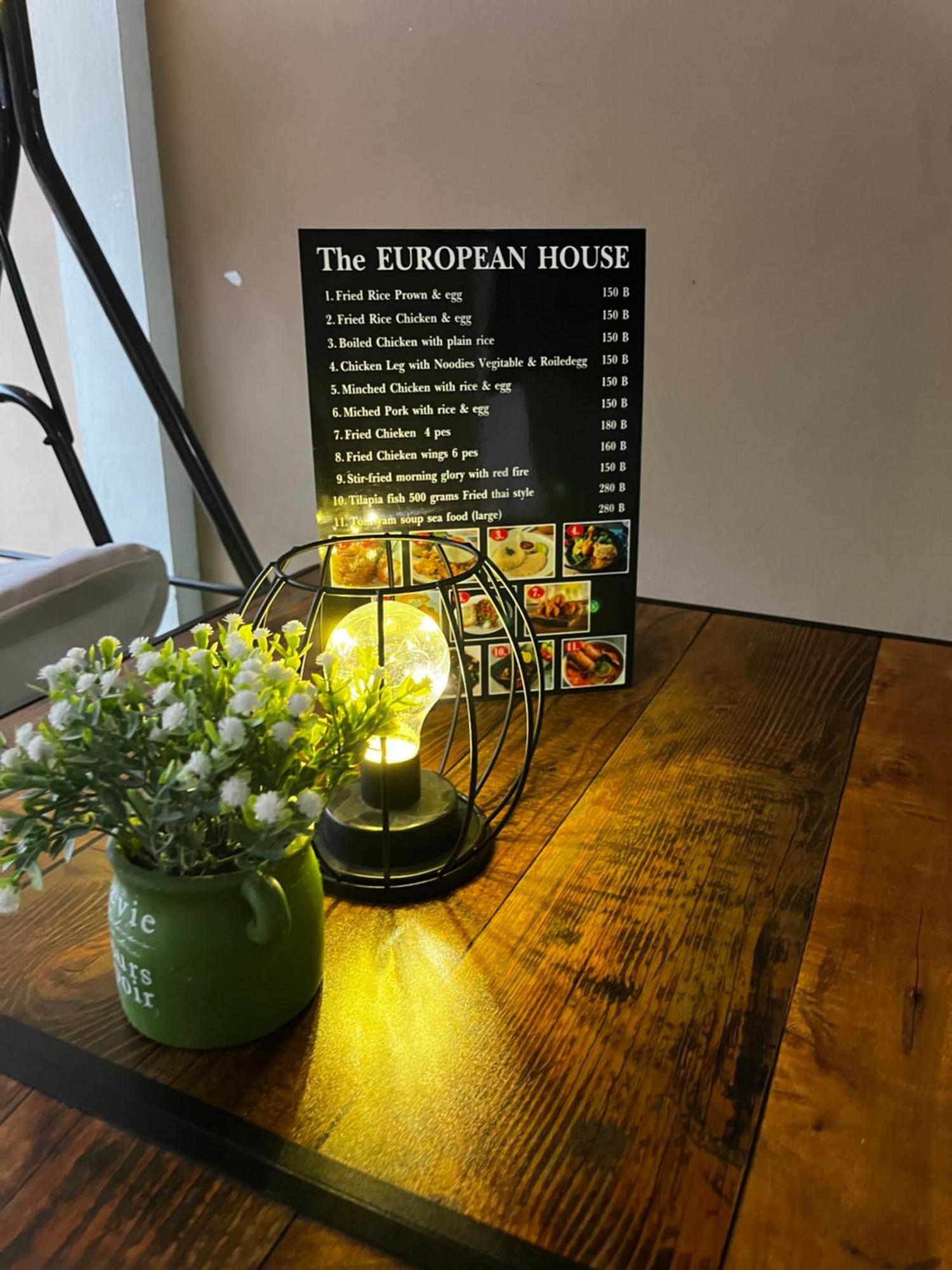 The European House Pattaya Bed & Breakfast エクステリア 写真