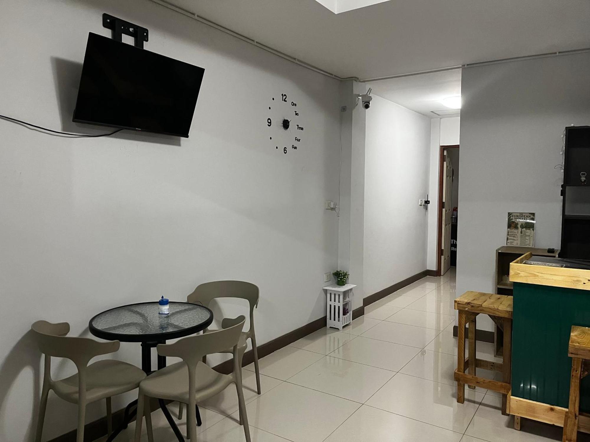 The European House Pattaya Bed & Breakfast エクステリア 写真